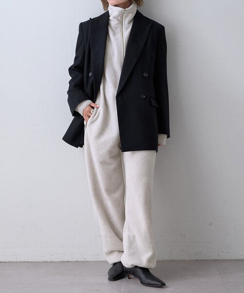 Whim Gazette(ウィムガゼット)の「<WEB限定>【THE PAUSE】フリースジップジャンプスーツ(つなぎ/オールインワン・レディース・チャコールグレー/アイボリー・FREE)」の1枚目の写真