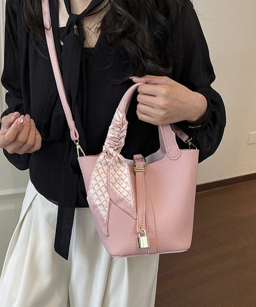 ReRe(リリ)の「ミニポーチ付き×2WAYハンドバッグ(ショルダーバッグ・レディース・カーキ/グレイッシュブルー/オフホワイト/ブラウン/ピンク/イエロー/ブラック・FREE)」の21枚目の写真