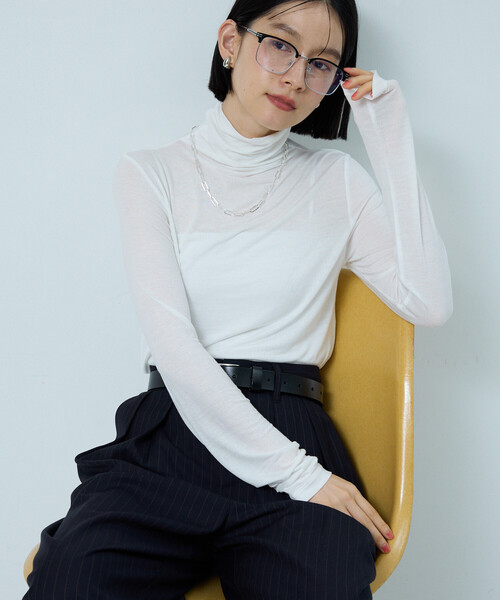 FREAK'S STORE(フリークスストア)の「シルク カシミア入り タートルネックロンT(ニット/セーター・レディース・モカ/ブルー/オフホワイト/ブラック・フリ-)」の17枚目の写真