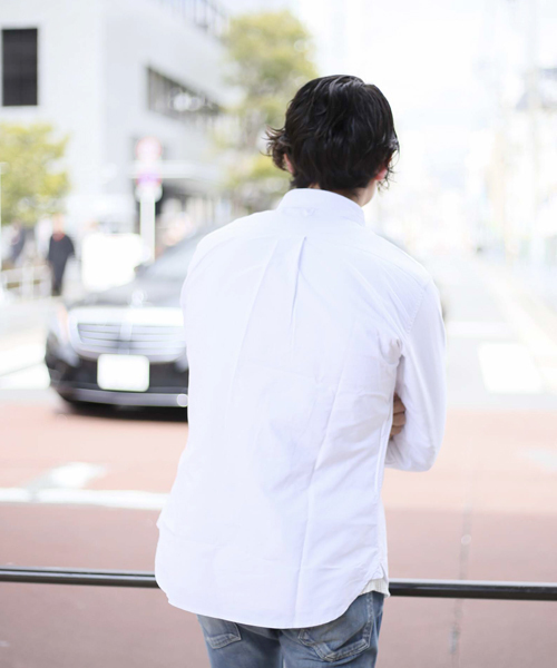 Denime(ドゥニーム)の「オックスフォードBDシャツ(シャツ/ブラウス・メンズ・ネイビー/イエロー/ホワイト/ブルー・LARGE/SMALL/X-LARGE/MEDIUM)」の19枚目の写真