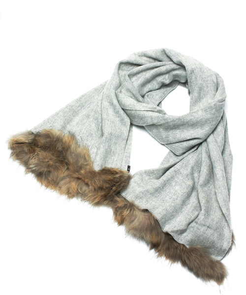 mystic（ミスティック）の「ラクーンファーストール（ストール/ショール・レディース・キャメル/グレー/チャコールグレー/ホワイト/ブラック・FREE）」の8枚目の写真