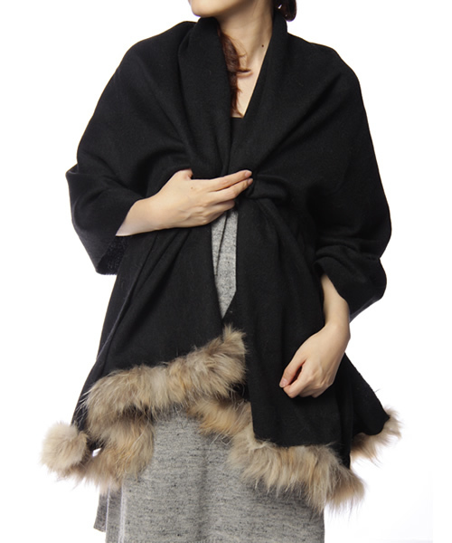 mystic（ミスティック）の「ラクーンファーストール（ストール/ショール・レディース・キャメル/グレー/チャコールグレー/ホワイト/ブラック・FREE）」の9枚目の写真