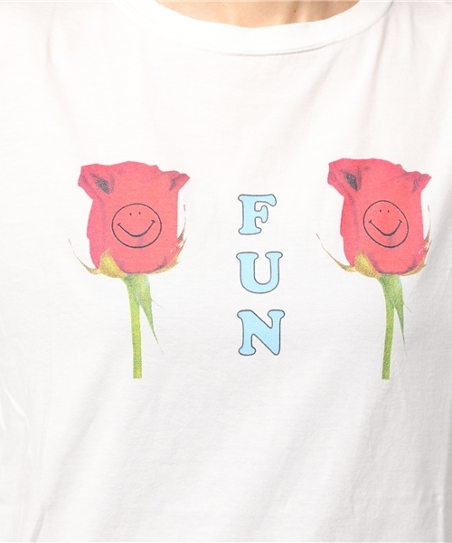 Candy Stripper（キャンディストリッパー）の「FUNNY ROSE TEE（Tシャツ/カットソー・レディース・オフホワイト/チャコール/ネイビー/イエロー・2/3）」の10枚目の写真