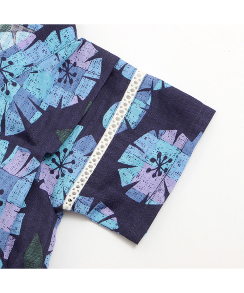 apres les cours（アプレレクール）の「女の子タイル花柄甚平ロンパス（浴衣・キッズ・ネイビー/オフホワイト・70/80）」の6枚目の写真