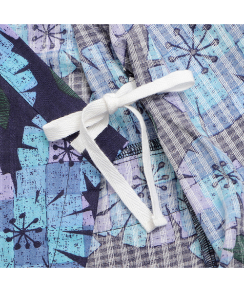 apres les cours（アプレレクール）の「女の子タイル花柄甚平ロンパス（浴衣・キッズ・ネイビー/オフホワイト・70/80）」の8枚目の写真