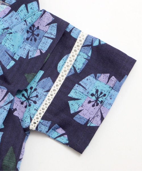 apres les cours（アプレレクール）の「女の子タイル花柄甚平ロンパス（浴衣・キッズ・ネイビー/オフホワイト・70/80）」の16枚目の写真