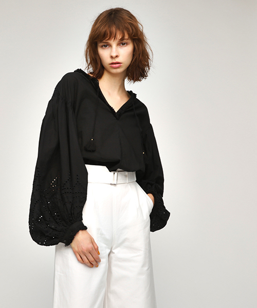 MOUSSY（マウジー）の「LACE SLEEVE BLOUSE（Tシャツ/カットソー・レディース・ホワイト/ブラック/オレンジ系その他・FREE）」の3枚目の写真