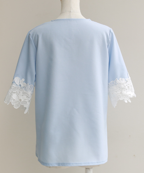 REAL CUBE(リアルキューブ)の「REAL CUBE とろみVネックレーススリーブトップス(Tシャツ/カットソー・レディース・ネイビー/オフホワイト/ブルー/ベージュ・40/38)」の9枚目の写真