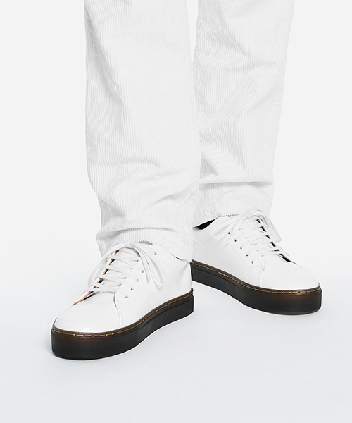 Saturdays NYC(サタデーズ ニューヨークシティ )の「Derek Abrasivato Sneaker(スニーカー・メンズ・オフホワイト/ブラック・25.0cm/28.0cm/27.0cm/26.0cm/29.0cm)」の5枚目の写真