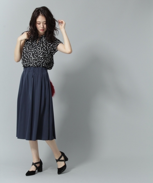 Andemiu（アンデミュウ）の「ドットギャザーブラウス769088（シャツ/ブラウス・レディース・ブラック/マスタード・FREE）」の12枚目の写真