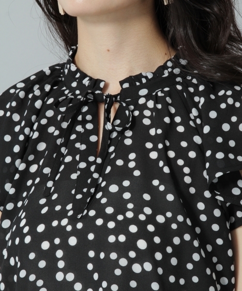 Andemiu（アンデミュウ）の「ドットギャザーブラウス769088（シャツ/ブラウス・レディース・ブラック/マスタード・FREE）」の8枚目の写真