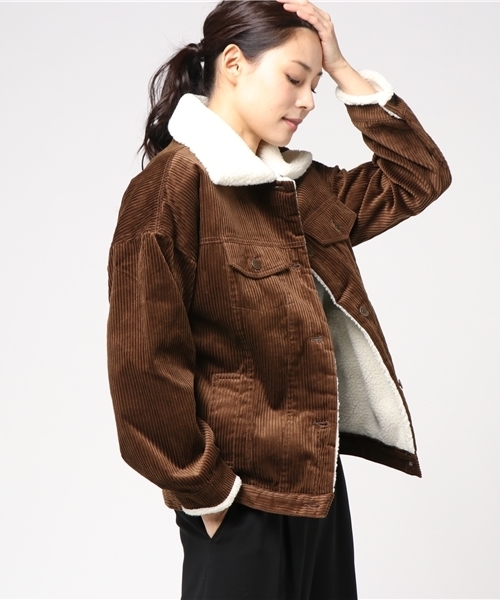 GeeRA(ジーラ)の「裏ボアオーバーサイズGジャン(ブルゾン・レディース・モカ/ブルー・L/M/LL)」の11枚目の写真