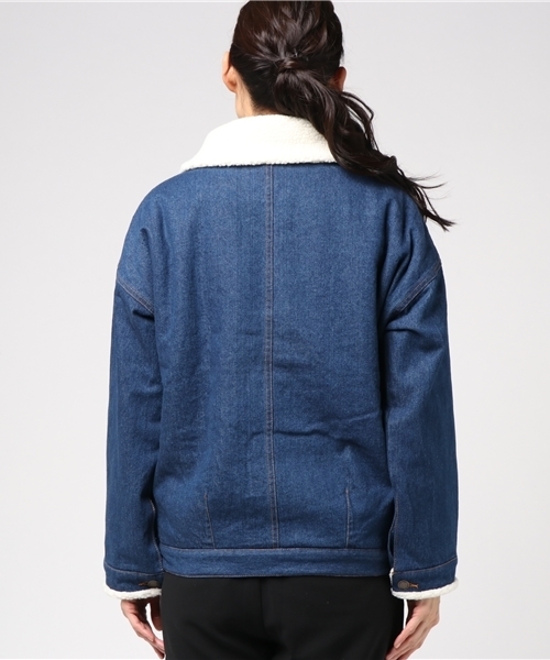 GeeRA(ジーラ)の「裏ボアオーバーサイズGジャン(ブルゾン・レディース・モカ/ブルー・L/M/LL)」の6枚目の写真