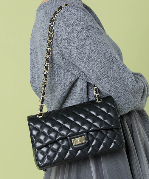 Edit Sheen(エディットシーン)の「キルティングチェーンショルダーバッグ(ショルダーバッグ・レディース・ブラック/ネイビー/グレー/ボルドー・FREE)」の2枚目の写真