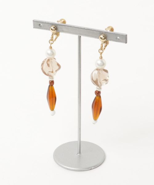 TONE SELECT GOODS(トーンセレクトグッズ)の「【tschuss(チュース)】cirque d'hiver (冬のサーカス) イヤリング(イヤリング・レディース・ブラウン/イエロー/レッド/クリア・FREE)」の2枚目の写真