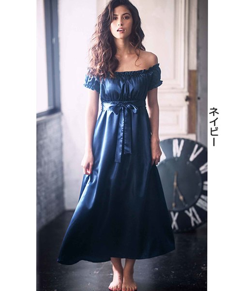 Lingerie by GeeRA(ランジェリーバイジーラ)の「オフショルサテンワンピース(ワンピース・レディース・パープル/ネイビー・LARGE/MEDIUM/X-LARGE)」の2枚目の写真
