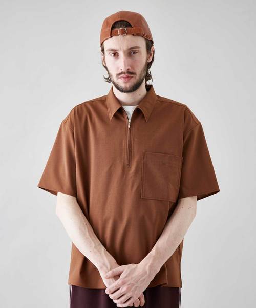 UNITED TOKYO ハーフジップショートスリーブシャツ　Mサイズ UNITED TOKYO（ユナイテッドトウキョウ）の「ハーフジップ