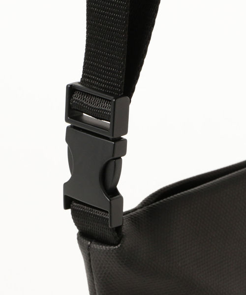 Cote&Ciel(コートエシエル)の「Cote&Ciel / ミニショルダー バッグ(ショルダーバッグ・メンズ・ブラック・ONE SIZE)」の8枚目の写真