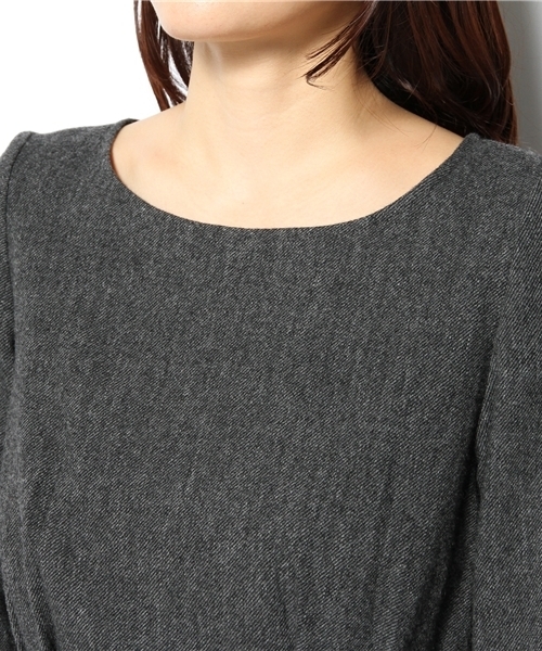 Soareak（ソアリーク）の「ノーカラーウールぺプラムプルオーバー（シャツ/ブラウス・レディース・ベージュ/グレー・SMALL/MEDIUM）」の6枚目の写真