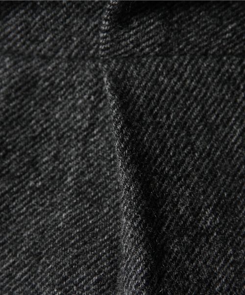 Soareak（ソアリーク）の「ノーカラーウールぺプラムプルオーバー（シャツ/ブラウス・レディース・ベージュ/グレー・SMALL/MEDIUM）」の11枚目の写真