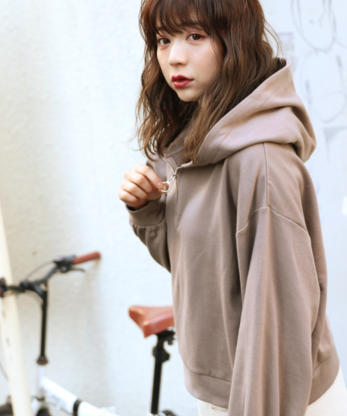 apres jour（アプレジュール）の「ハーフジップフーディ【ZOZOTOWN限定アイテム】（パーカー・レディース・ベージュ/ラベンダー/モカ・フリー）」の4枚目の写真