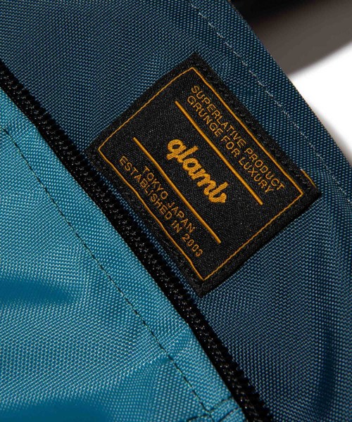 glamb(グラム)の「Dali nylon sacoche / ダリナイロンサコッシュ(ショルダーバッグ・メンズ・マルチ/ブラック・FREE)」の7枚目の写真