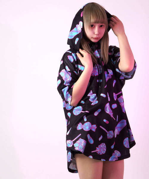 TRAVAS TOKYO（トラバス トウキョウ）の「Chemical pop H/S Hoodie