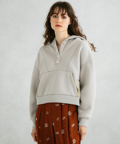 UNITED TOKYO（ユナイテッドトウキョウ）の「アトムラージプルパーカー（パーカー・レディース・ブラック/ベージュ/アイボリー/ワインレッド/ピンク・1）」の9枚目の写真