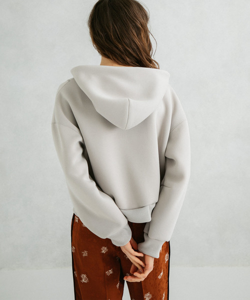 UNITED TOKYO（ユナイテッドトウキョウ）の「アトムラージプルパーカー（パーカー・レディース・ブラック/ベージュ/アイボリー/ワインレッド/ピンク・1）」の17枚目の写真