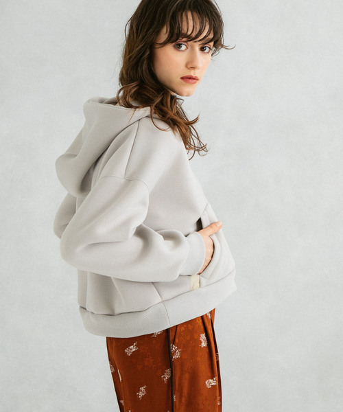 UNITED TOKYO（ユナイテッドトウキョウ）の「アトムラージプルパーカー（パーカー・レディース・ブラック/ベージュ/アイボリー/ワインレッド/ピンク・1）」の14枚目の写真