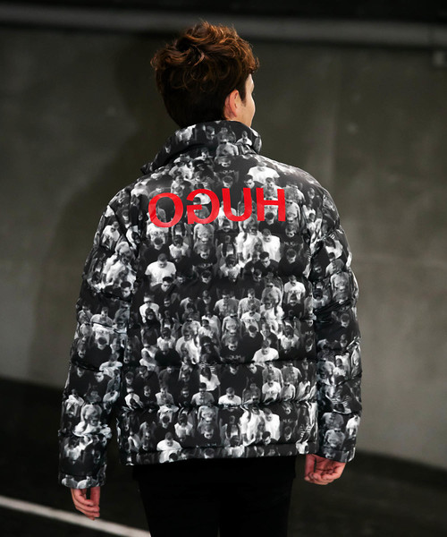 HUGO（ヒューゴ）の「リラックスフィット ダウンジャケット ウィズクラウドシーン（ダウンジャケット/コート・メンズ・グレー系その他・S/M/L/XS）」の5枚目の写真