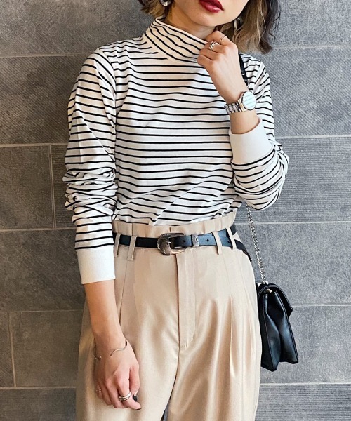 PAGEBOY（ページボーイ）の「タートルカットプルオーバー（Tシャツ/カットソー・レディース・ブラック/オフホワイト/ホワイト×ブラック・FREE）」の4枚目の写真