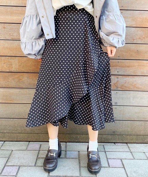 apres jour（アプレジュール）の「ドットフリルデザインスカート【ZOZOTOWN限定アイテム】（スカート・レディース・アイボリー/ブラック/モカ・フリー）」の9枚目の写真