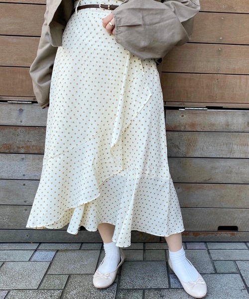 apres jour（アプレジュール）の「ドットフリルデザインスカート【ZOZOTOWN限定アイテム】（スカート・レディース・アイボリー/ブラック/モカ・フリー）」の12枚目の写真
