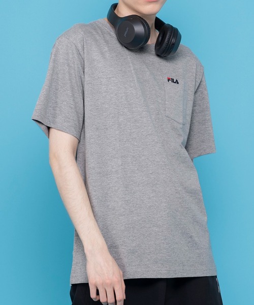 FILA(フィラ)の「【FILA/フィラ】ポケット付き ワンポイント刺繍 半袖Tシャツ/デカロゴプリント半袖Tシャツ(Tシャツ/カットソー・メンズ・ベージュ/ネイビー/ブラック/ホワイト/ベージュ系その他/グレー/ブルー系その他/ホワイト系その他/グレー系その他/ブラック系その他/レッド/グレー系その他3/ブルー系その他2/ホワイト系その他2/ブラック系その他2/グレー系その他2/ブルー系その他3/グリーン系その他2/ホワイト系その他3/グレー系/グリーン系その他/カーキ/ブルーグレー/サックスブルー系1/サックスブルー系2/ベージュ系その他2/ブルー系その他4/ブルー系/ベージュ系・LL/M/L/3L/4L)」の8枚目の写真