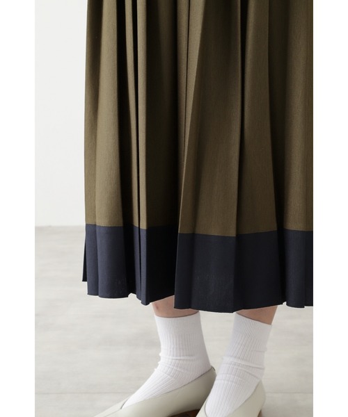 human woman（ヒューマンウーマン）の「ＷＯＯＬスムーススカート（スカート・レディース・カーキ/ネイビー・SMALL/MEDIUM）」の6枚目の写真