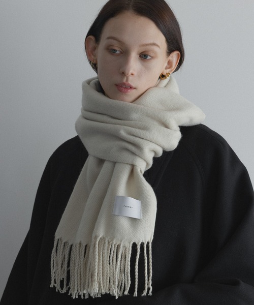 remer（リメール）の「basic loose muffler / ベーシックルーズマフラー（マフラー・メンズ・ネイビー/グレー/モカ/チャコールグレー/ナチュラル/テラコッタ/杢グレー/マスタード/ブルー/グレイッシュベージュ/グリーン・FREE）」の20枚目の写真