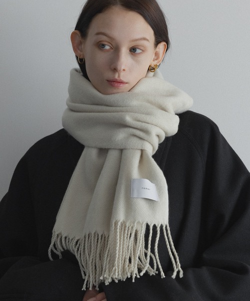 remer（リメール）の「basic loose muffler / ベーシックルーズマフラー（マフラー・メンズ・ネイビー/グレー/モカ/チャコールグレー/ナチュラル/テラコッタ/杢グレー/マスタード/ブルー/グレイッシュベージュ/グリーン・FREE）」の22枚目の写真