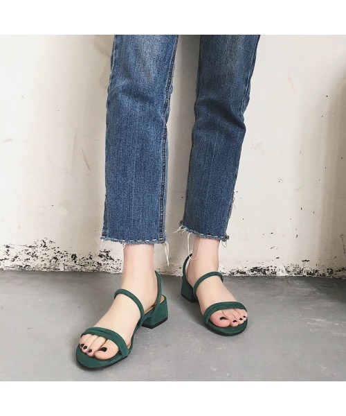 MAISON BREEZE(メゾンブリーズ)の「【MAISON BREEZE】スエード ローヒールサンダル 太ヒール 6203480(サンダル・レディース・ブラック/キャメル/ベージュ/グリーン/ブルー・24/23)」の3枚目の写真