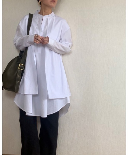 Ritzy(リッツィー)の「フェイクレイヤード ひざ丈ノーカラーシャツワンピース(シャツワンピース・レディース・ホワイト・FREE/MEDIUM/LARGE/SMALL)」の2枚目の写真