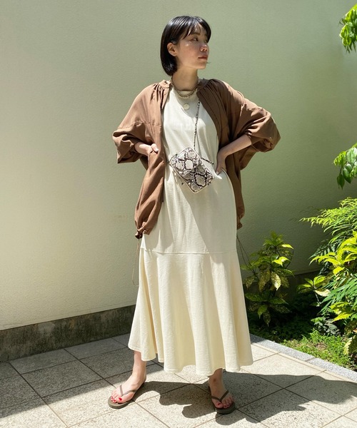 DouDou(ドゥドゥ)の「肩タック切替ワンピース(ワンピース・レディース・ブラック/グリーン/アイボリー・FREE)」の14枚目の写真