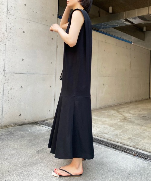 DouDou(ドゥドゥ)の「肩タック切替ワンピース(ワンピース・レディース・ブラック/グリーン/アイボリー・FREE)」の18枚目の写真