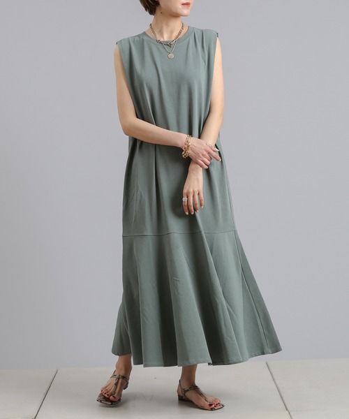 DouDou(ドゥドゥ)の「肩タック切替ワンピース(ワンピース・レディース・ブラック/グリーン/アイボリー・FREE)」の5枚目の写真