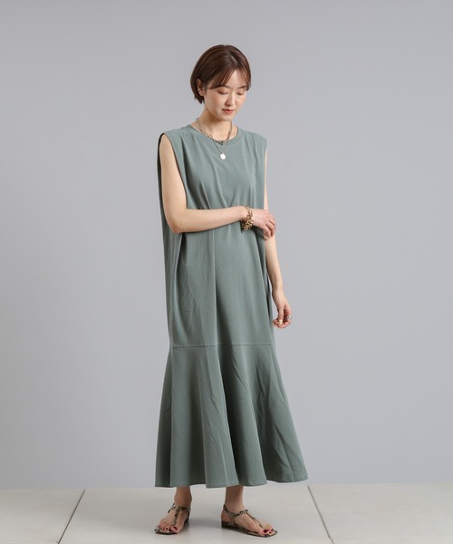 DouDou(ドゥドゥ)の「肩タック切替ワンピース(ワンピース・レディース・ブラック/グリーン/アイボリー・FREE)」の16枚目の写真