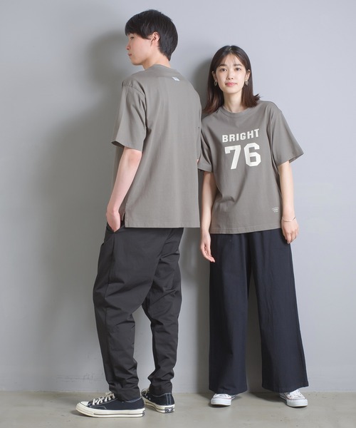 OMNES（オムネス）の「ユニセックス バイオ加工 綿100％プリント半袖Tシャツ（Tシャツ/カットソー・レディース・ホワイト/ブラック/イエロー/ピンクベージュ/チャコール・SMALL/MEDIUM/LARGE/X-LARGE）」の17枚目の写真