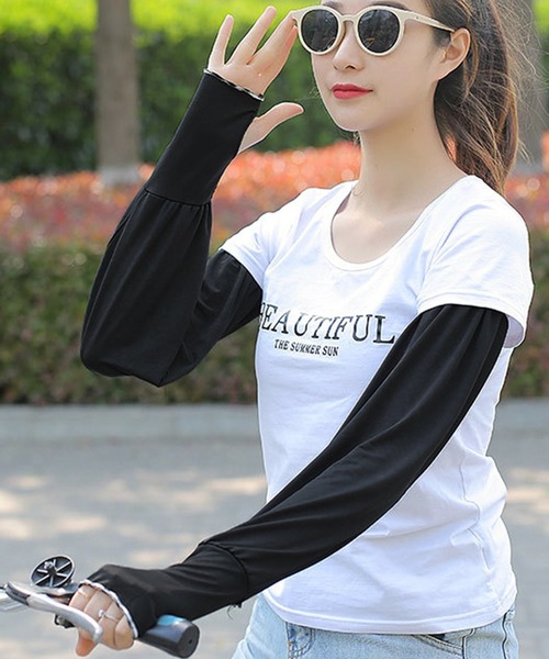 DAY CLOSET（デイ クローゼット）の「【UVカット/フィンガーホール付き】ロング丈 UVアームカバー レディース（アームカバー・レディース・ライトブルー/ライトグレー/ピンク/ミント/ブラック/スモークピンク/ライラック/ホワイト・ONE SIZE）」の3枚目の写真