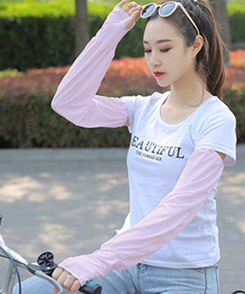 DAY CLOSET（デイ クローゼット）の「【UVカット/フィンガーホール付き】ロング丈 UVアームカバー レディース（アームカバー・レディース・ライトブルー/ライトグレー/ピンク/ミント/ブラック/スモークピンク/ライラック/ホワイト・ONE SIZE）」の16枚目の写真