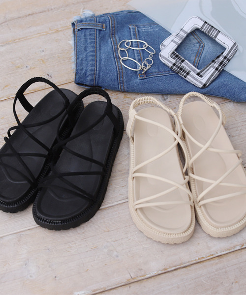 REAL CUBE（リアルキューブ）の「レースアッププラットフォームサンダル（サンダル・レディース・ブラック/オフホワイト・M/L）」の9枚目の写真