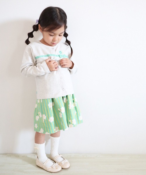 KP(ケーピー)の「リボン付きストレッチミニ裏毛ガーディガン(100-130cm)(カーディガン/ボレロ・キッズ・ピンク/オートミール/ブルー系その他・110cm/100cm/120cm/130cm)」の9枚目の写真