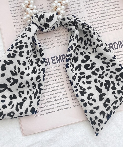 florist（フローリスト）の「トレンド透け感リボン×ホワイトパールヘアゴム（ヘアゴム・レディース・ホワイト系その他2/ピンク系その他2/ライトブラウン/ブラック系その他2/ホワイト系その他3/ライトブルー/ピンク系その他3/ブラック系その他3/ブラック系その他4/ホワイト系その他4/ブラック系その他5/ブラック系その他6・FREE）」の5枚目の写真